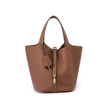 sac-main-cuir-véritable-femme -sac-seau-noir-boucle-dorée-zanawest