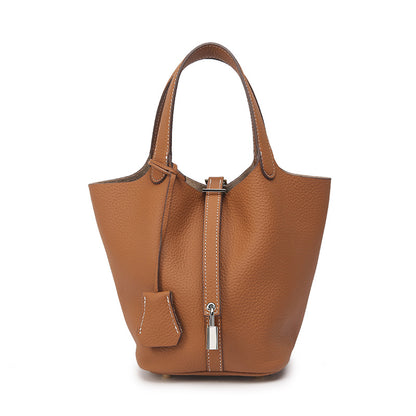 Sac Seau Femme en Cuir Véritable – Élégant avec Boucles Dorées